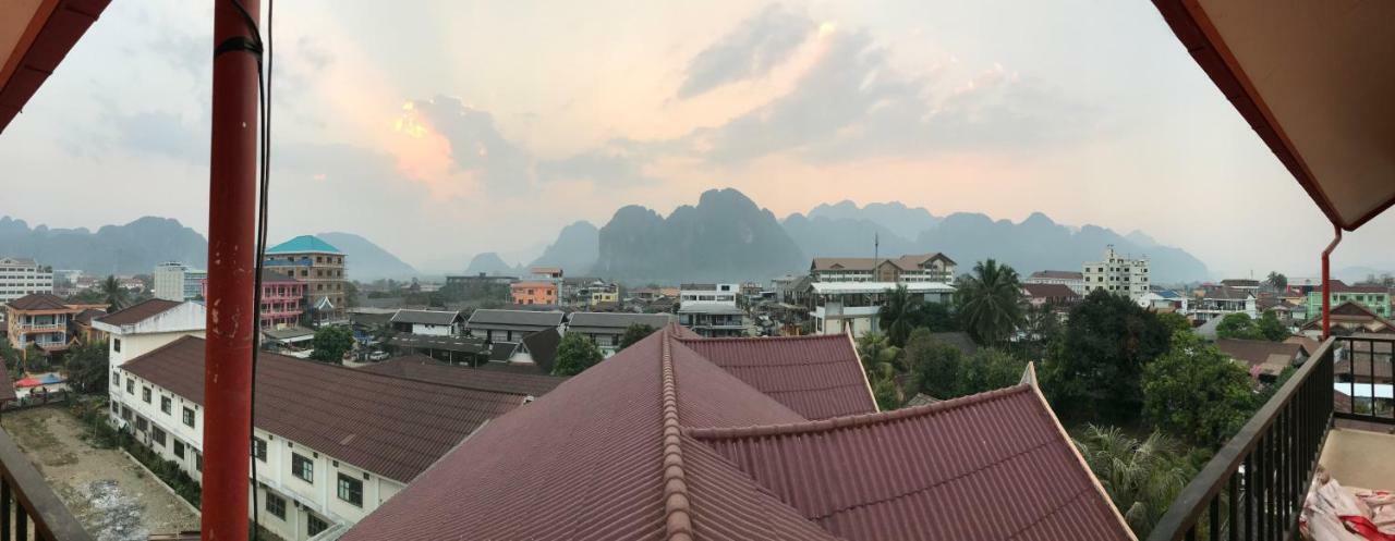 Pangu Hotel - 盘古酒店 Vang Vieng Bagian luar foto